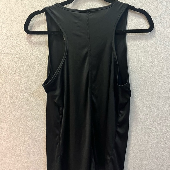 Black workout tank top on a size medium. - Picture 2 of 3